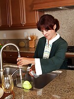 reality mature milf free porn movies russia